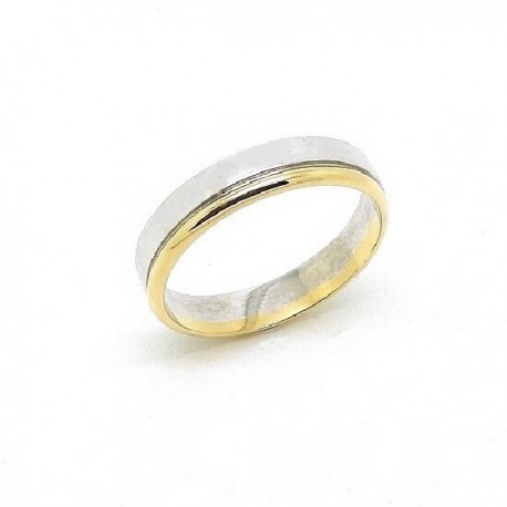 Two-tone gold wedding ring
