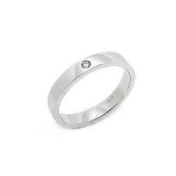 Alianza de oro blanco y diamante